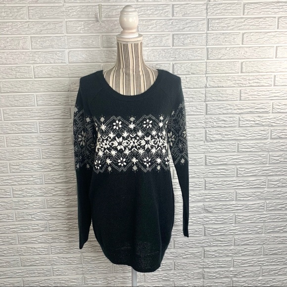 Motherhood Maternity Sweaters - Motherhood Maternity Snowflake Sweater